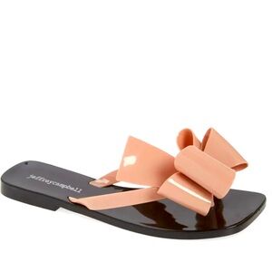 JEFFREY CAMPBELL Sugary Thong Jelly Sandal with Bow In Blush/Black Shiny Size 8